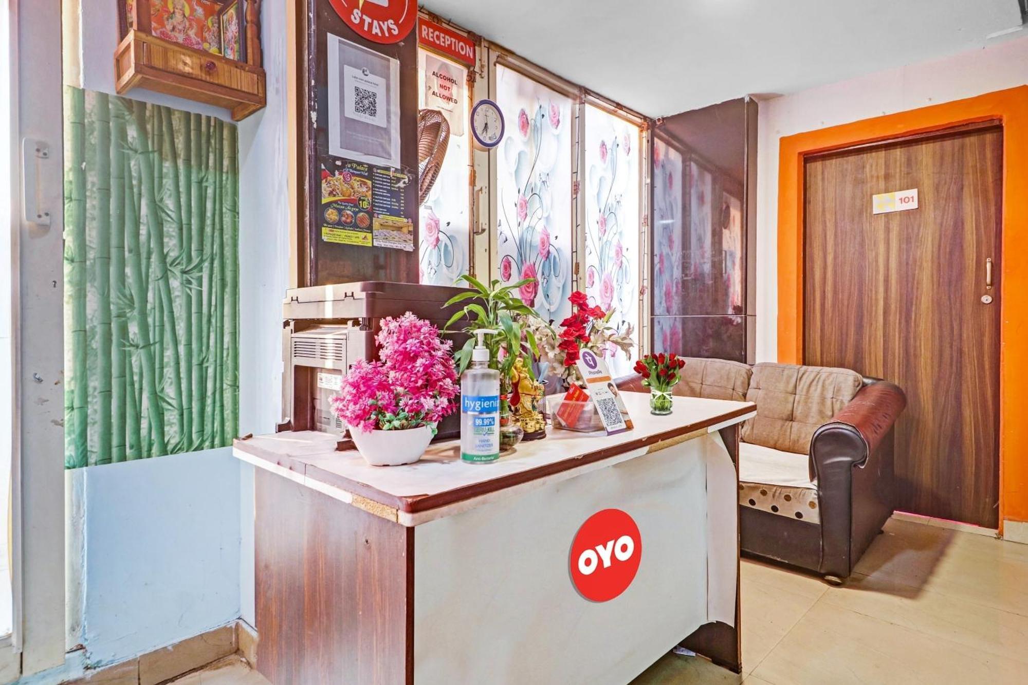 Hotel O New Lakeview Palace 하이데라바드 외부 사진